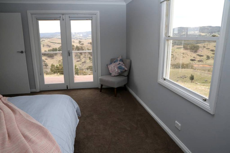 Cabins (Lithgow, New South Wales, Australia)