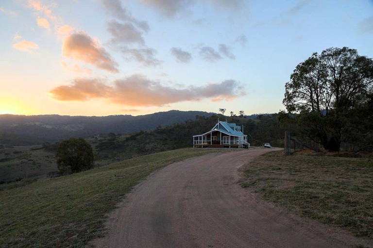 Cabins (Lithgow, New South Wales, Australia)