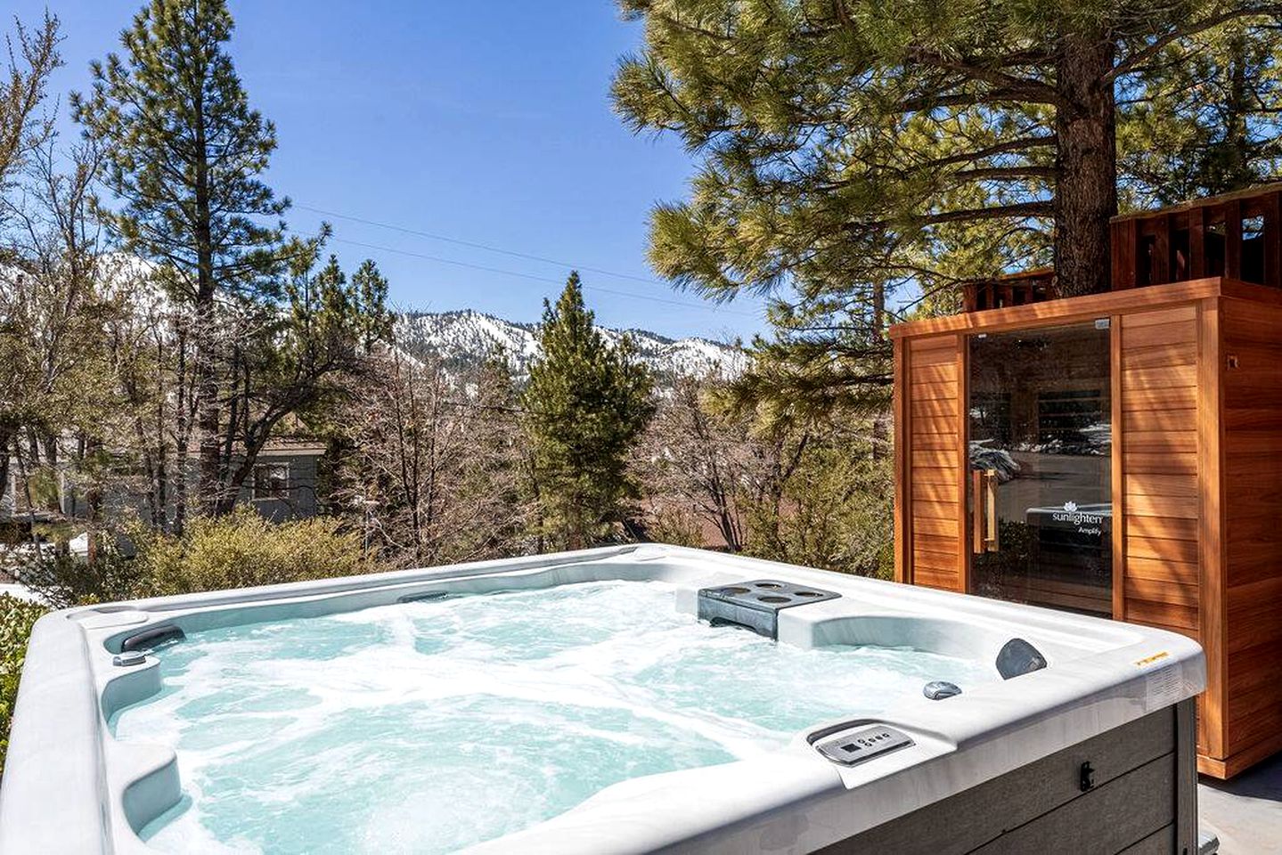 Ultimate Comfort: Cabin with Hot Tub near Big Bear Lake, California