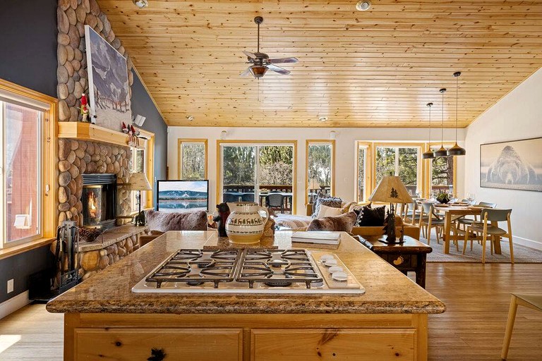 Vacation Rentals (United States of America, Moonridge, California)