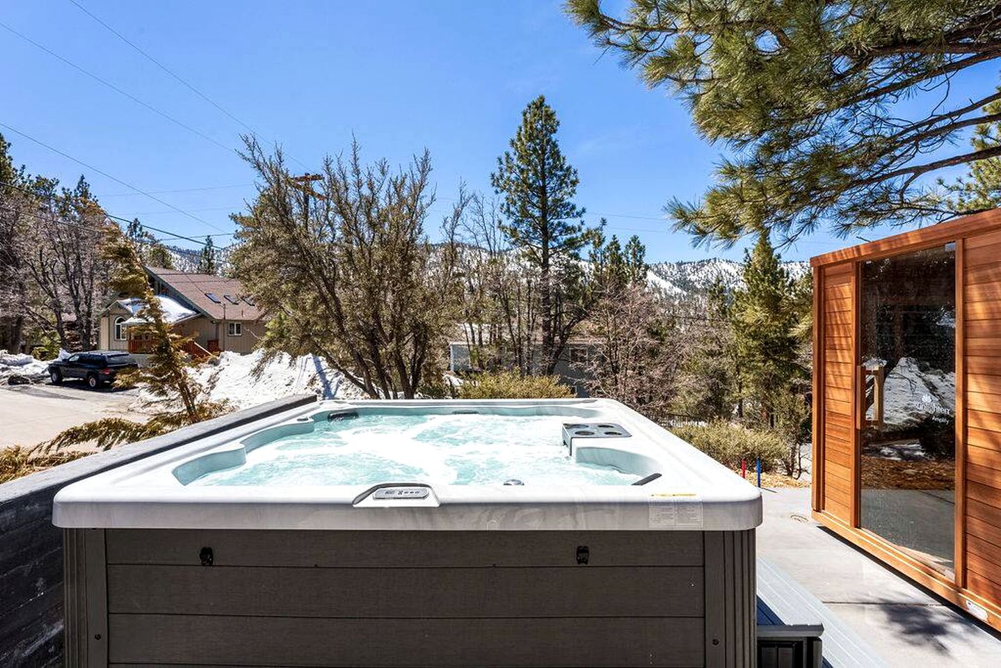Ultimate Comfort: Cabin with Hot Tub near Big Bear Lake, California