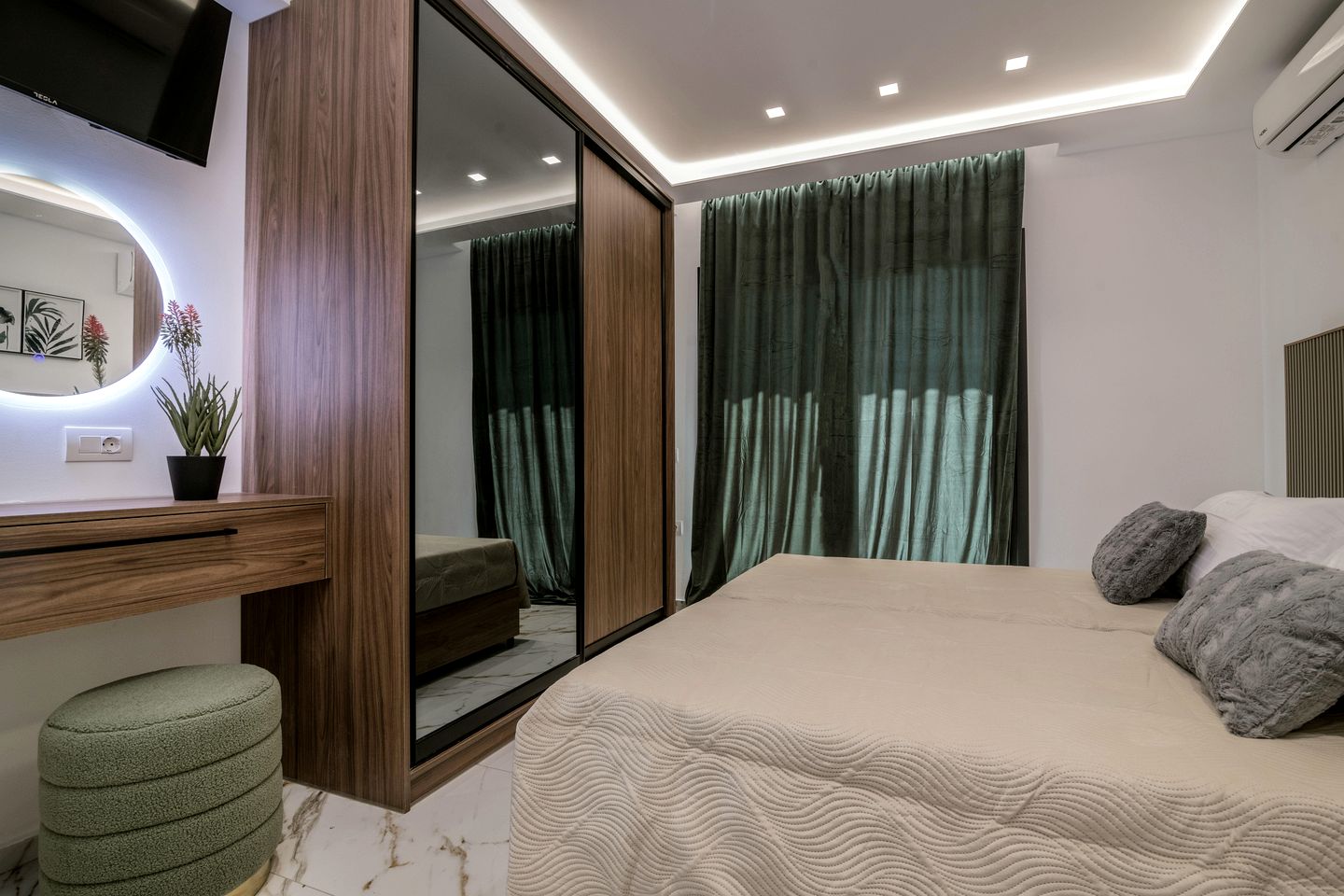 Luxurious Family Retreat with Private Pool in Mouzaki, Zakynthos