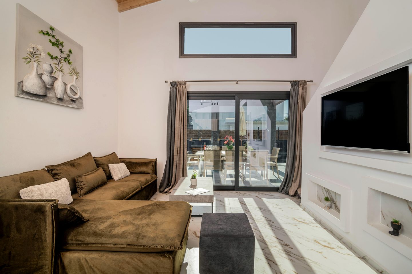 Luxurious Family Retreat with Private Pool in Mouzaki, Zakynthos