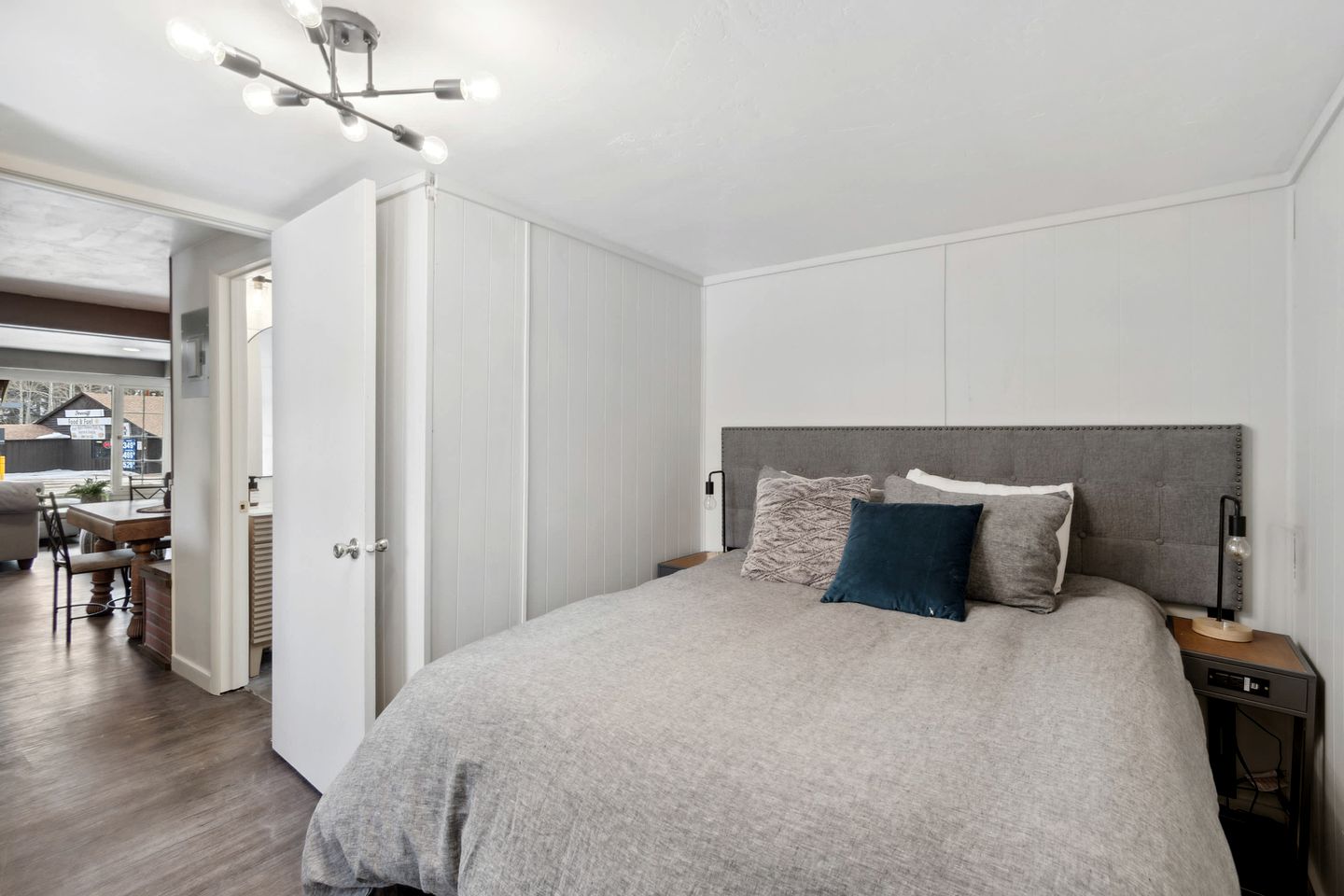 Cozy Mountain Cabin with Fireplace & Hot Tub near Estes Park in Ferncliff, Colorado