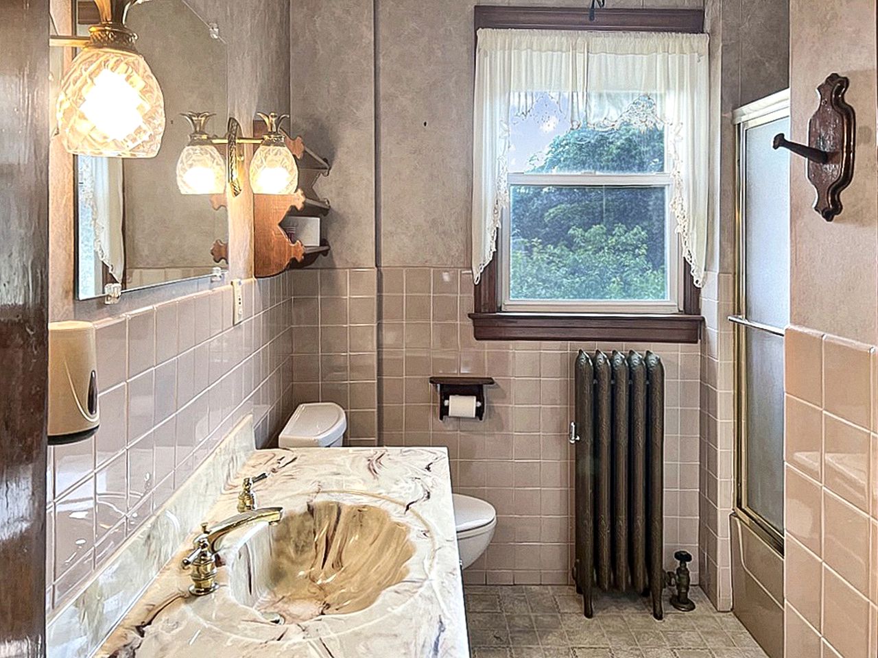 Enchanting Escape in Maine: Experience Glamping Magic in York Beach