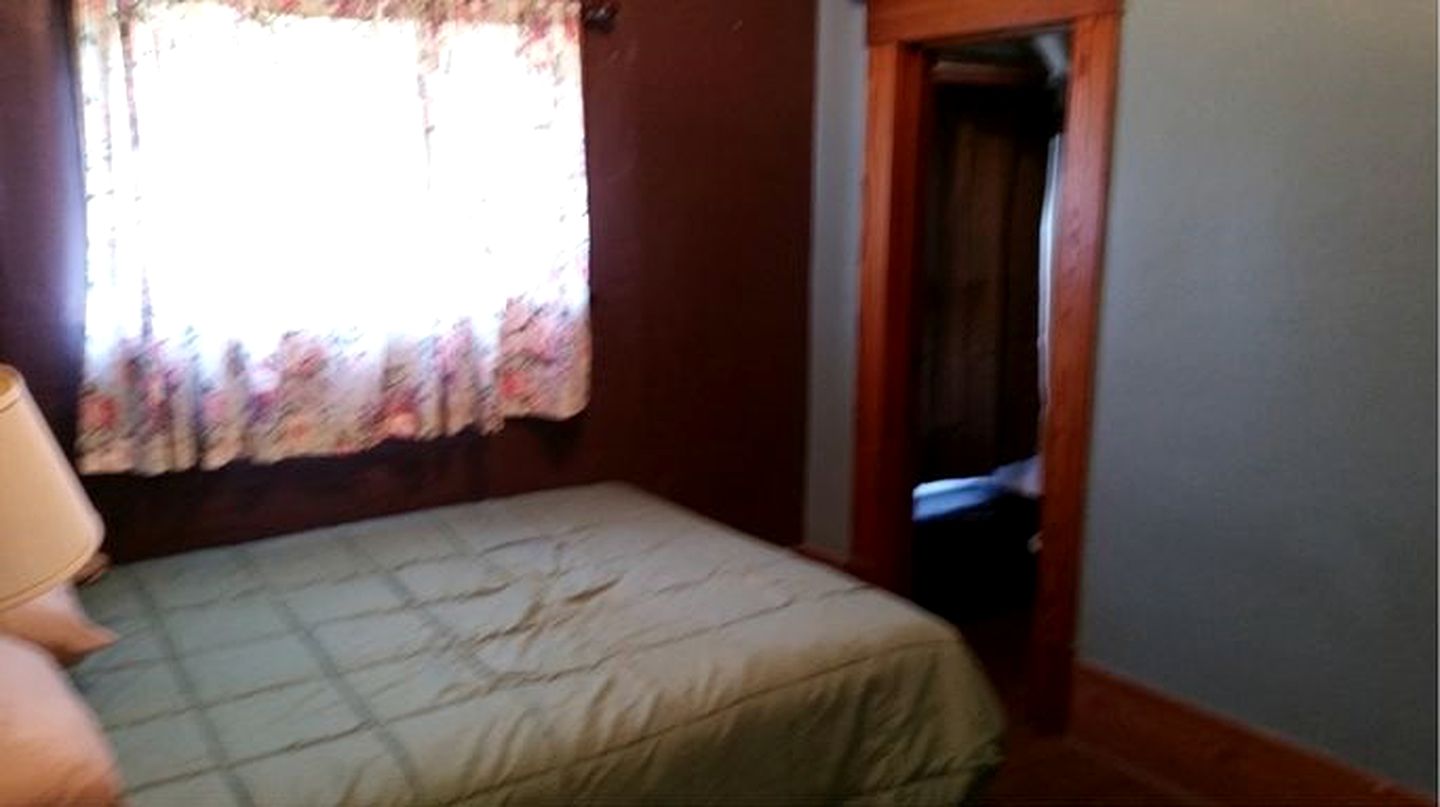 Spacious Cottage Rental near Watertown, South Dakota