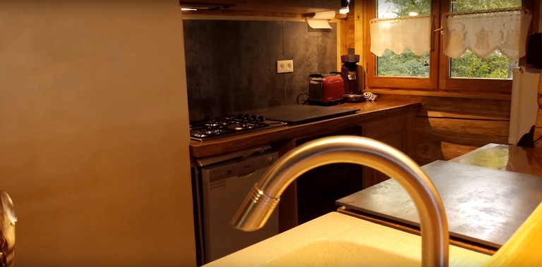 Log Cabins (Saint-Martial-de-Gimel, Nouvelle-Aquitaine, France)