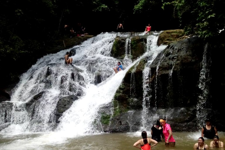 Cabins (Platanillo, San Jose, Costa Rica)