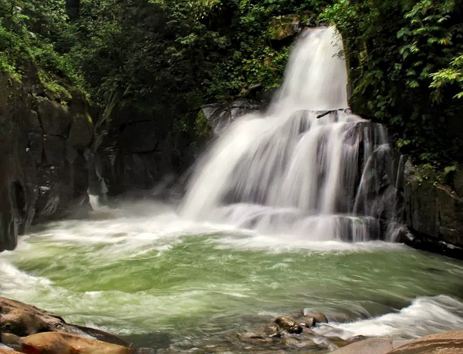 Cabins (Platanillo, San Jose, Costa Rica)