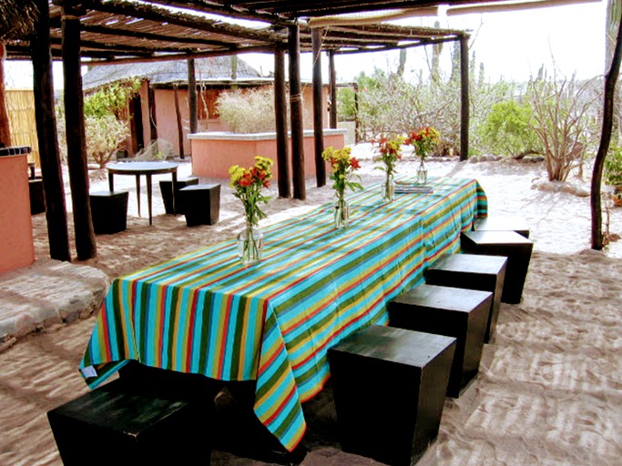 Huts (El Cajete, Baja California del Sur, Mexico)