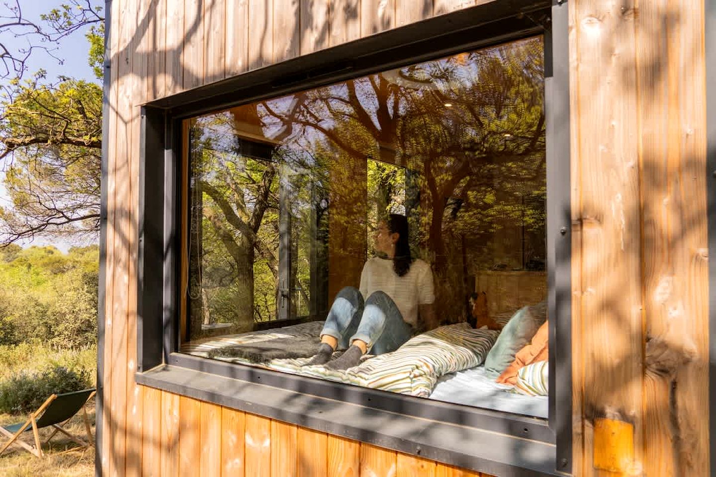 Charming Eco-Friendly Forest Refuge with Outdoor Living Near Mondragon, France