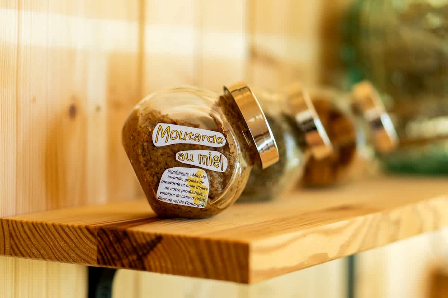 Charming Eco-Friendly Forest Refuge with Outdoor Living Near Mondragon, France