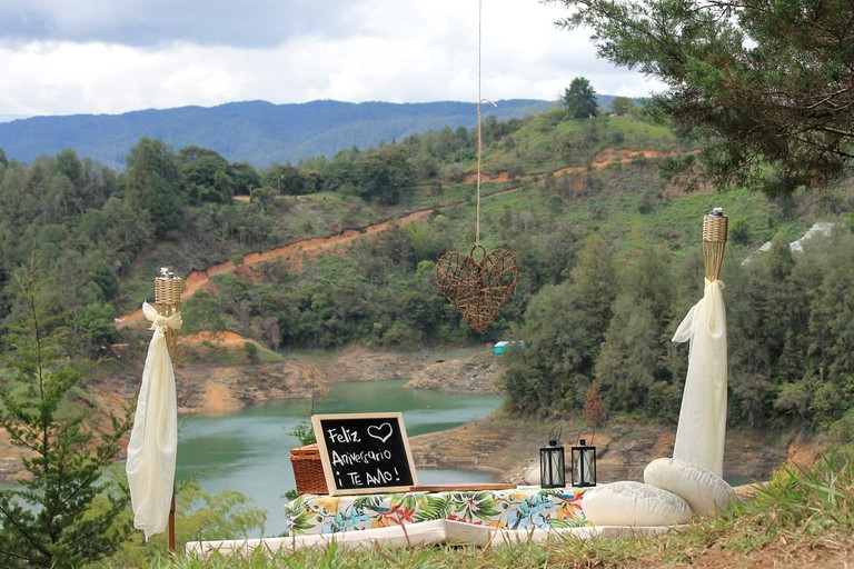 Pods (Peñol, Antioquia, Colombia)