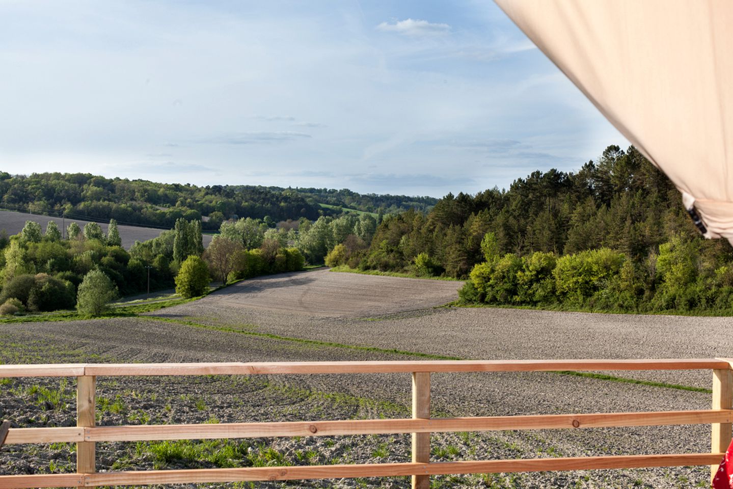 Peaceful Safari Tent Surrounded by Farmland near Perigueux, France