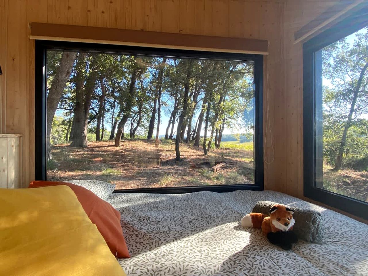 Scenic Eco Tiny Home with Sunrise & Lavender Views near the Rhône River, Mondragon, France