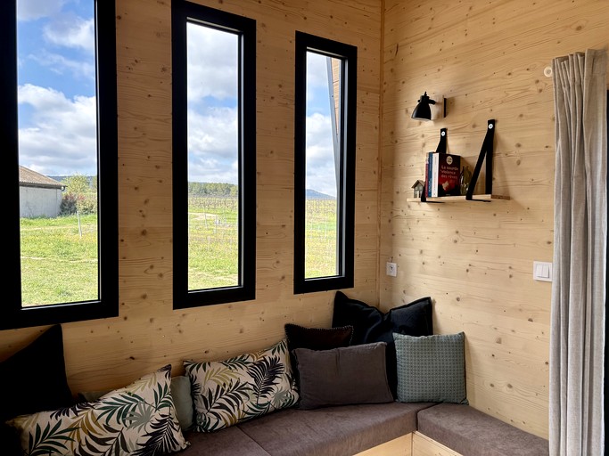 Tiny Houses (France, Meyrargues, Provence-Alpes-Côte d'Azur)