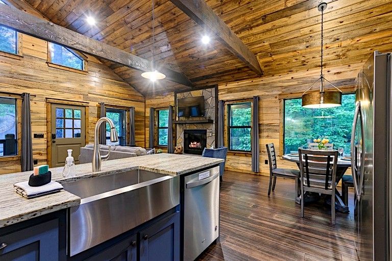 Cabins (United States of America, Broken Bow, Oklahoma)