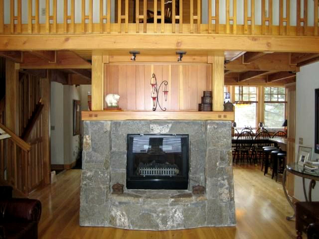 Modern Woodland Cabin Getaway with a Fireplace in Truckee, California