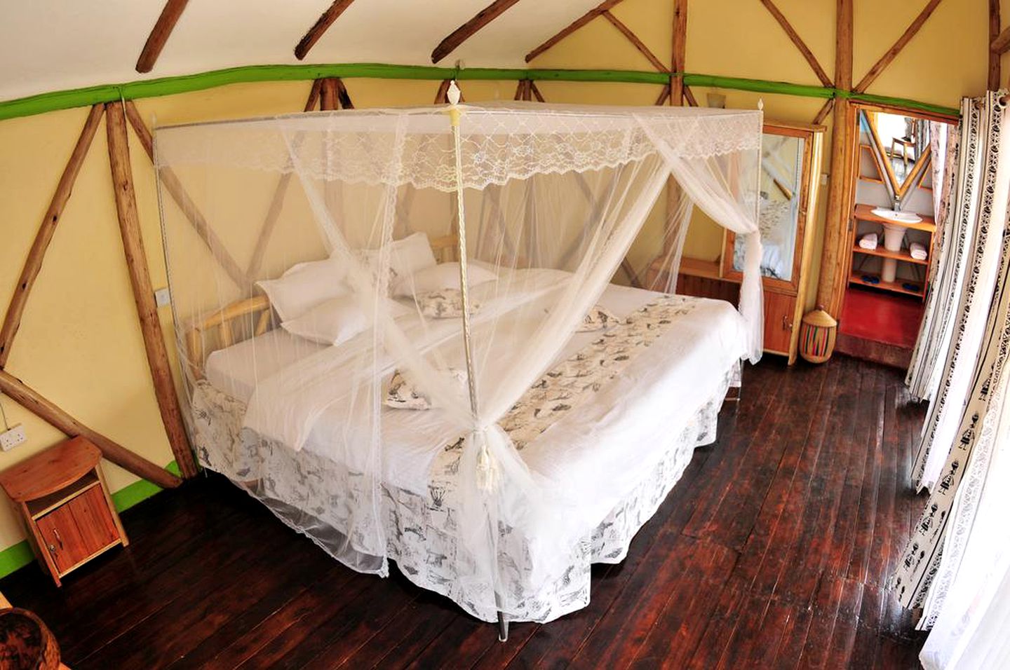 Romantic Suite Accommodation at a Beautiful Glamping Resort on Lake Bunyonyi in Uganda