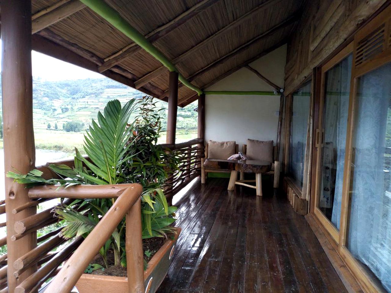 Family-Friendly Bungalow Rental at a Glamping Resort on Lake Bunyonyi in Uganda