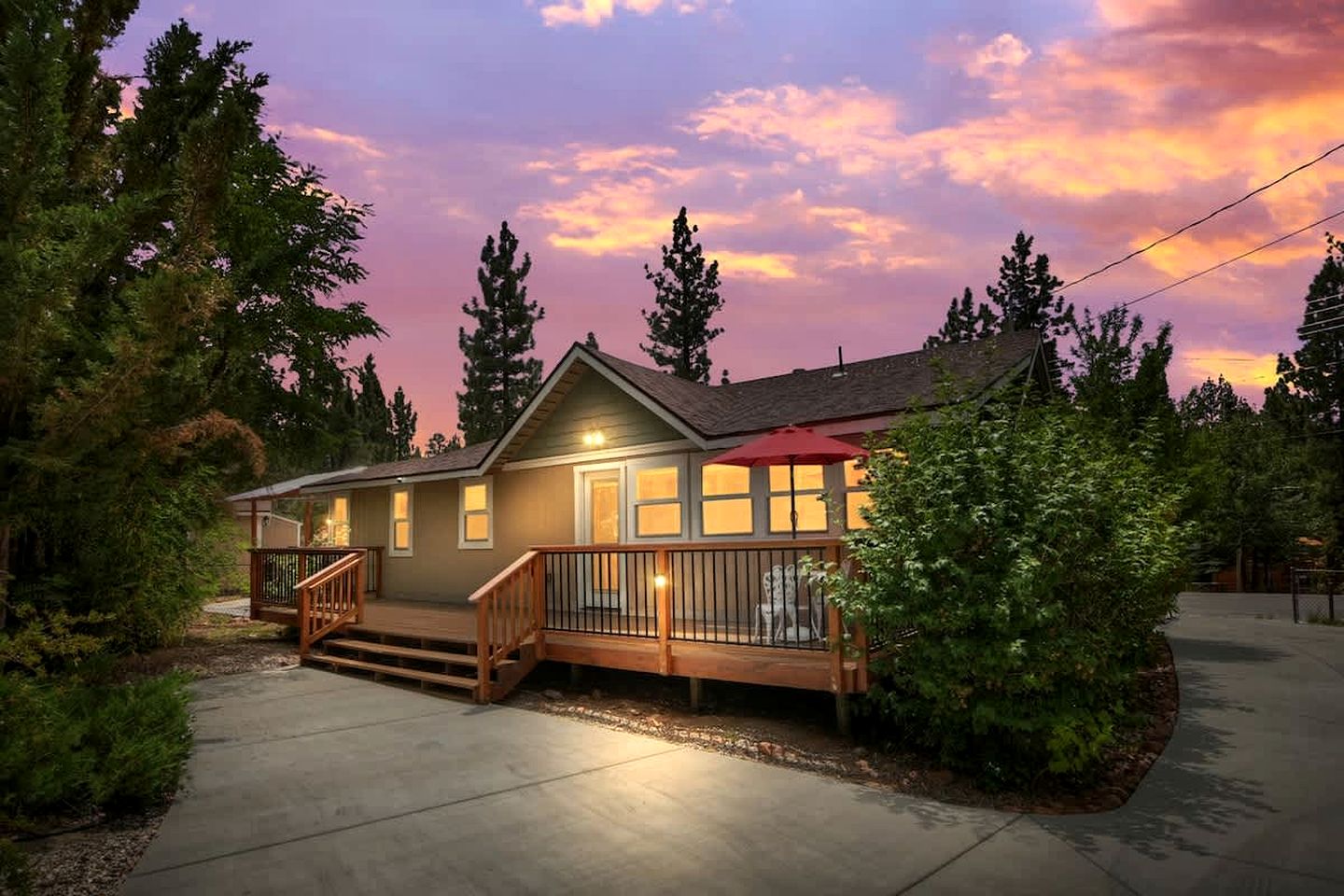 Cabins (United States of America, Big Bear Lake, California)