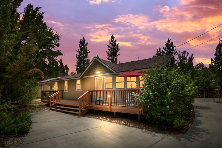 Cabins (United States of America, Big Bear Lake, California)