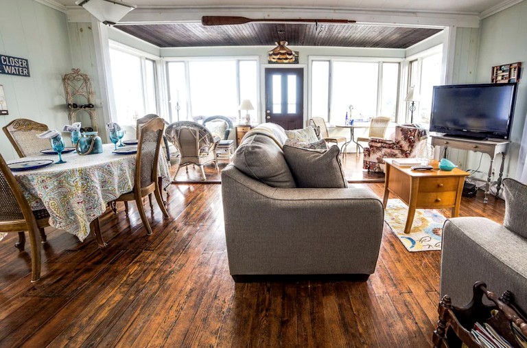 Cottages (United States of America, Dresden, New York)