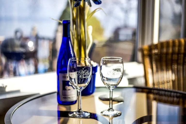 Cottages (United States of America, Dresden, New York)