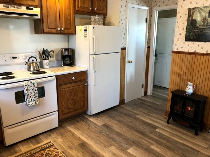 Cottages (United States of America, Dresden, New York)