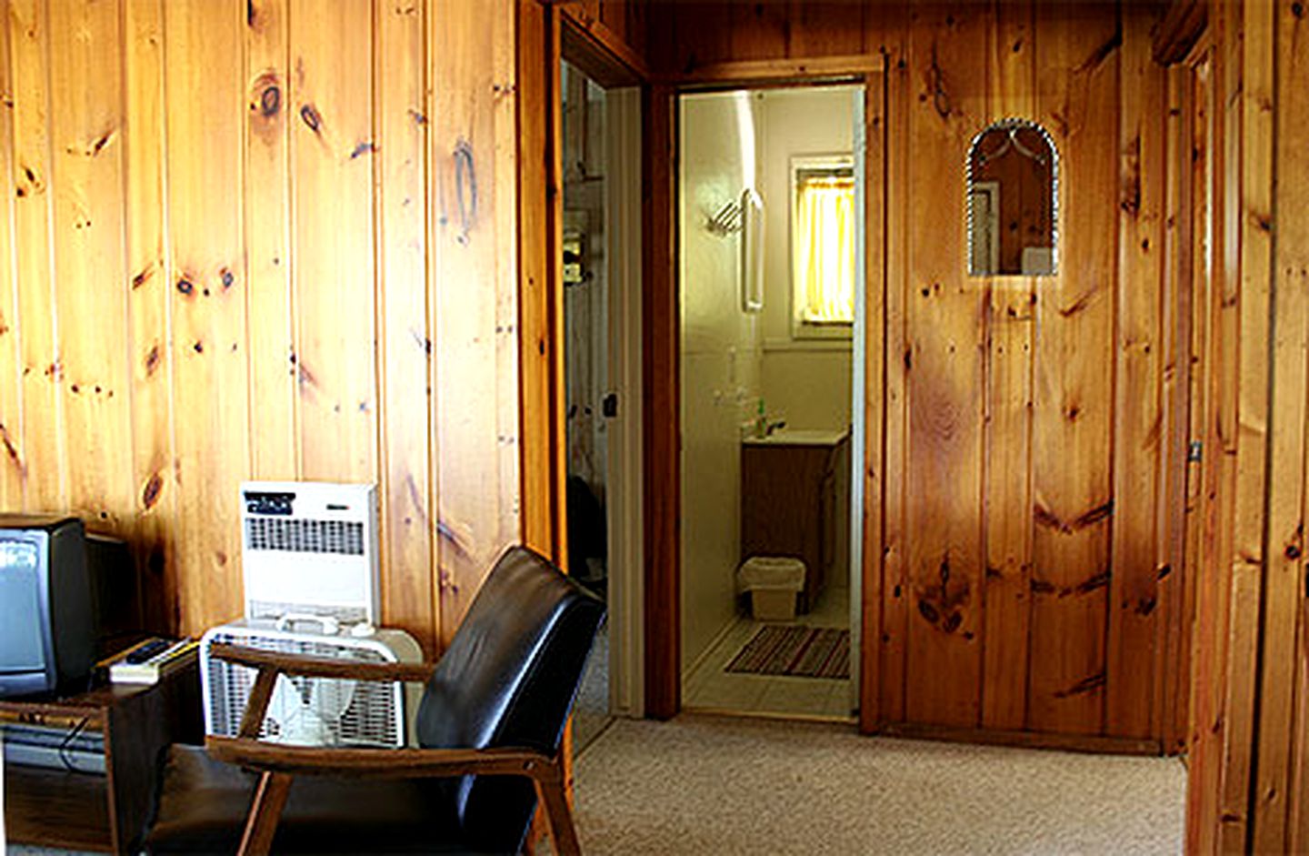 Rustic Four-Person Cabin Rental with Lake Views near Brainerd, Minnesota