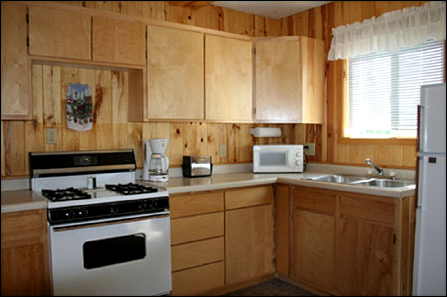 Lakeside Cabin Rental for a Summer Vacation in Merrifield, Minnesota