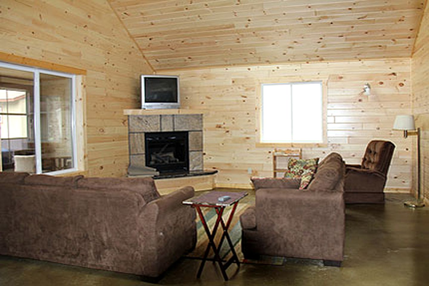 Amazing Vacation Rental for a Family Getaway on Lake Edward in Minnesota