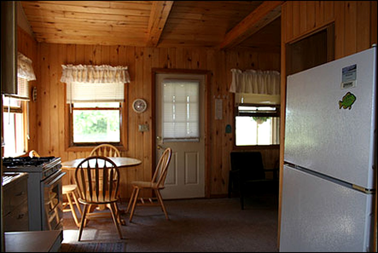 Comfortable Lakeside Cabin Rental for Four Guests near Brainerd, Minnesota