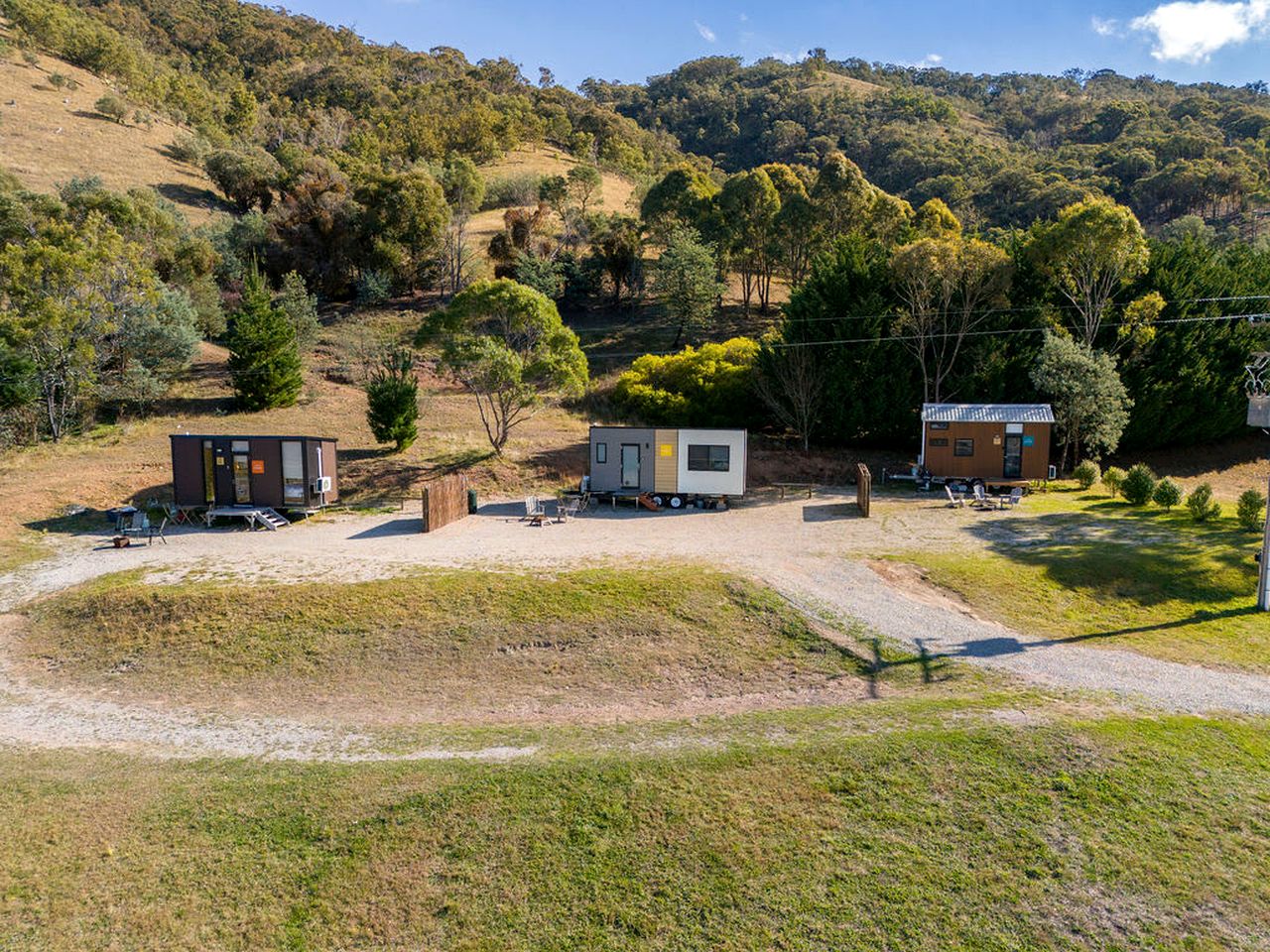 Lake George Winery Glamping near Canberra