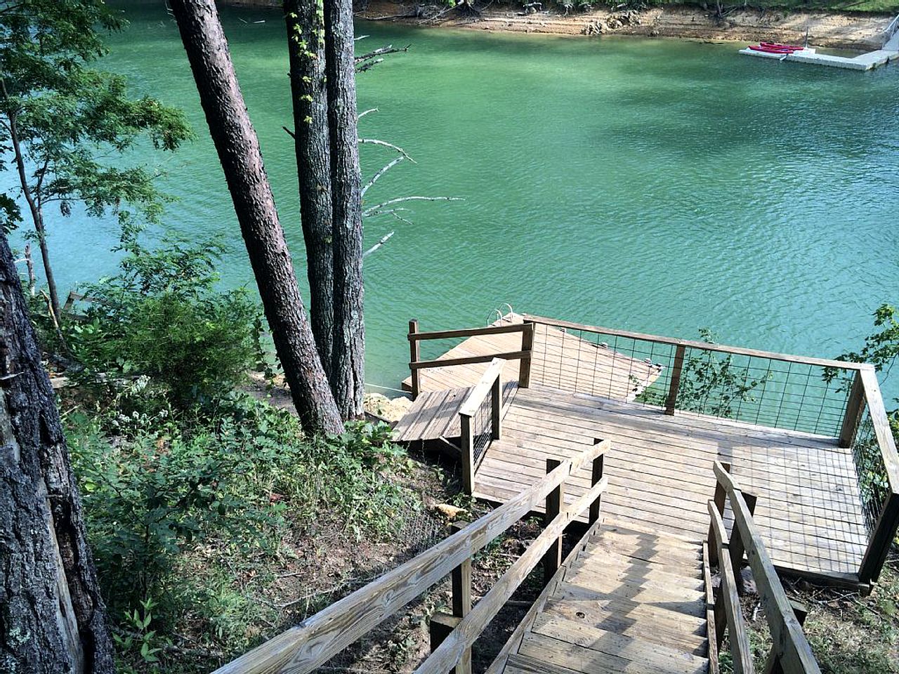 Cabin Rental on Watauga Lake, Tennessee