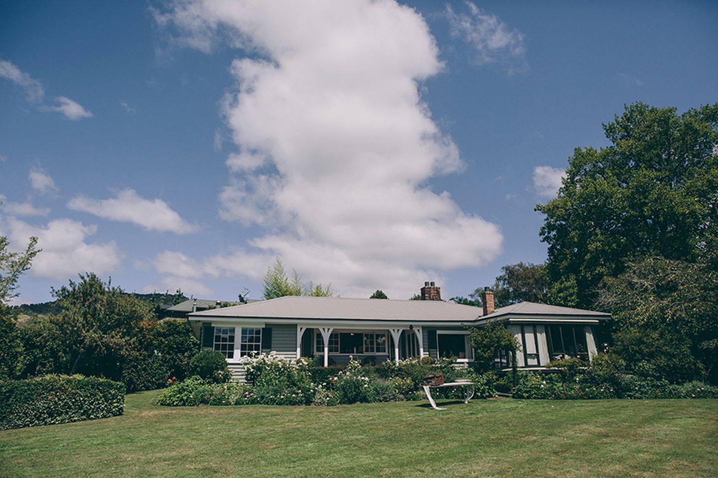 Family-Friendly Cottage Rental on the Shore of Lake Okareka, North Island