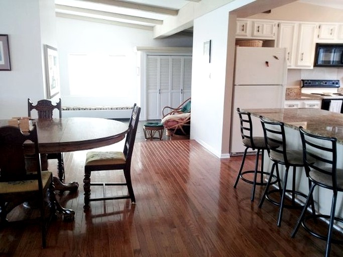 Lake House Twin Lakes, Vacation Rentals, Genoa City, United States of