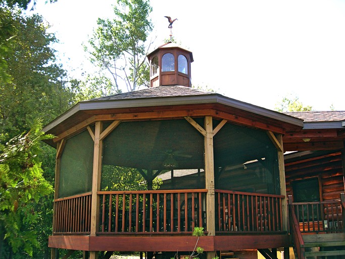 Nature Lodges (Cheboygan, Michigan, United States)