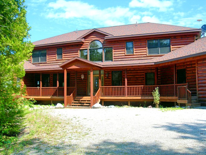 Nature Lodges (Cheboygan, Michigan, United States)