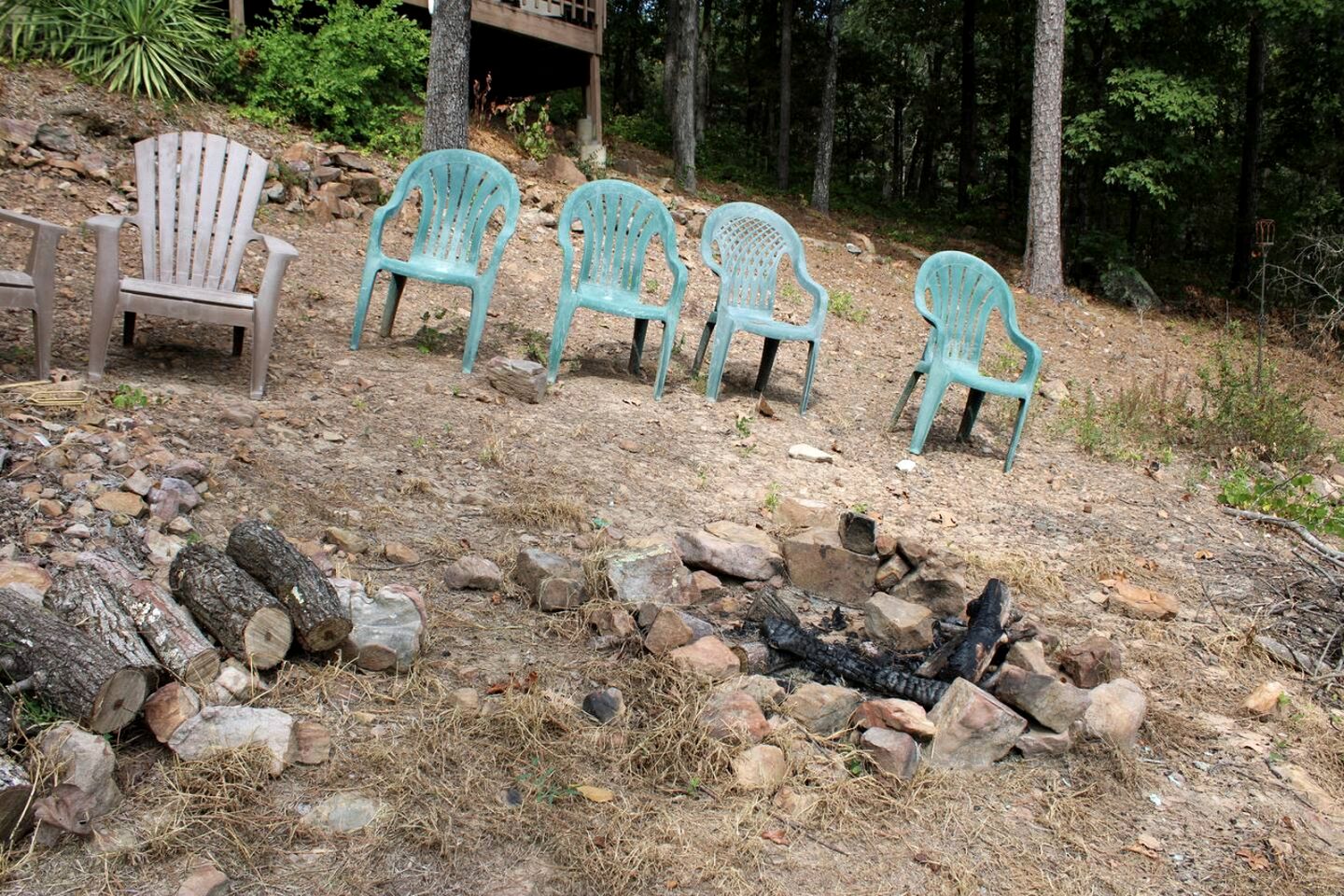 Breathtaking Wooden Cabin with Great Sights in Edgemont, Arkansas