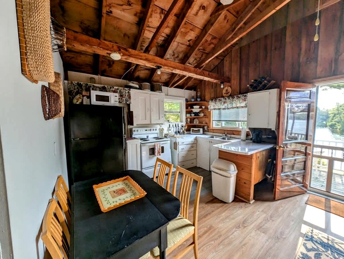 Cabins (United States of America, Franklin, Maine)