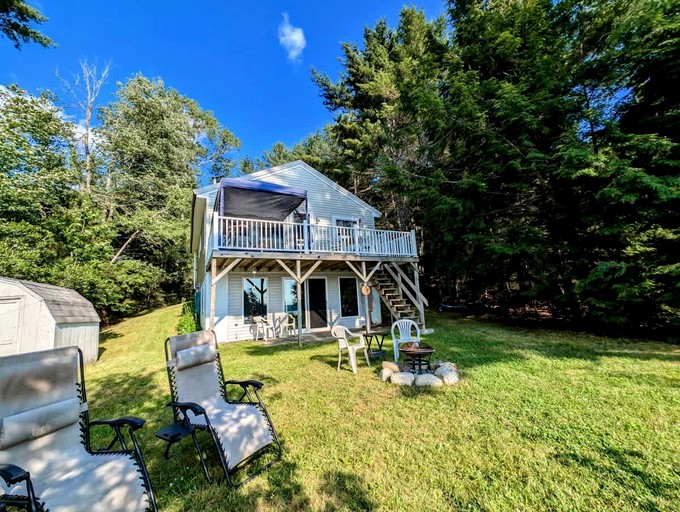 Cabins (United States of America, Franklin, Maine)