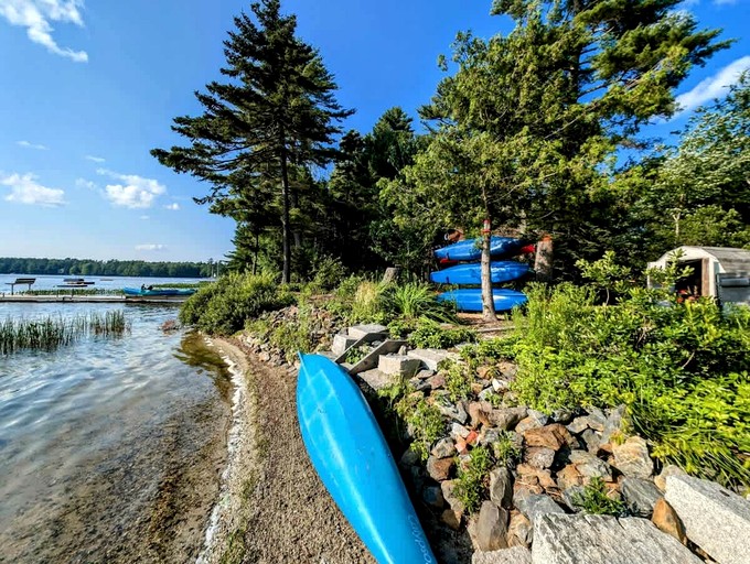 Cabins (United States of America, Franklin, Maine)