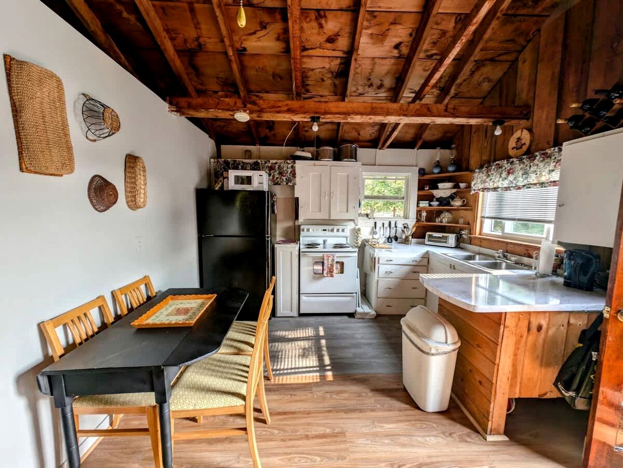 Gorgeous Waterfront Cabin for an Unforgettable Family Vacation by Georges Pond in Franklin, Maine