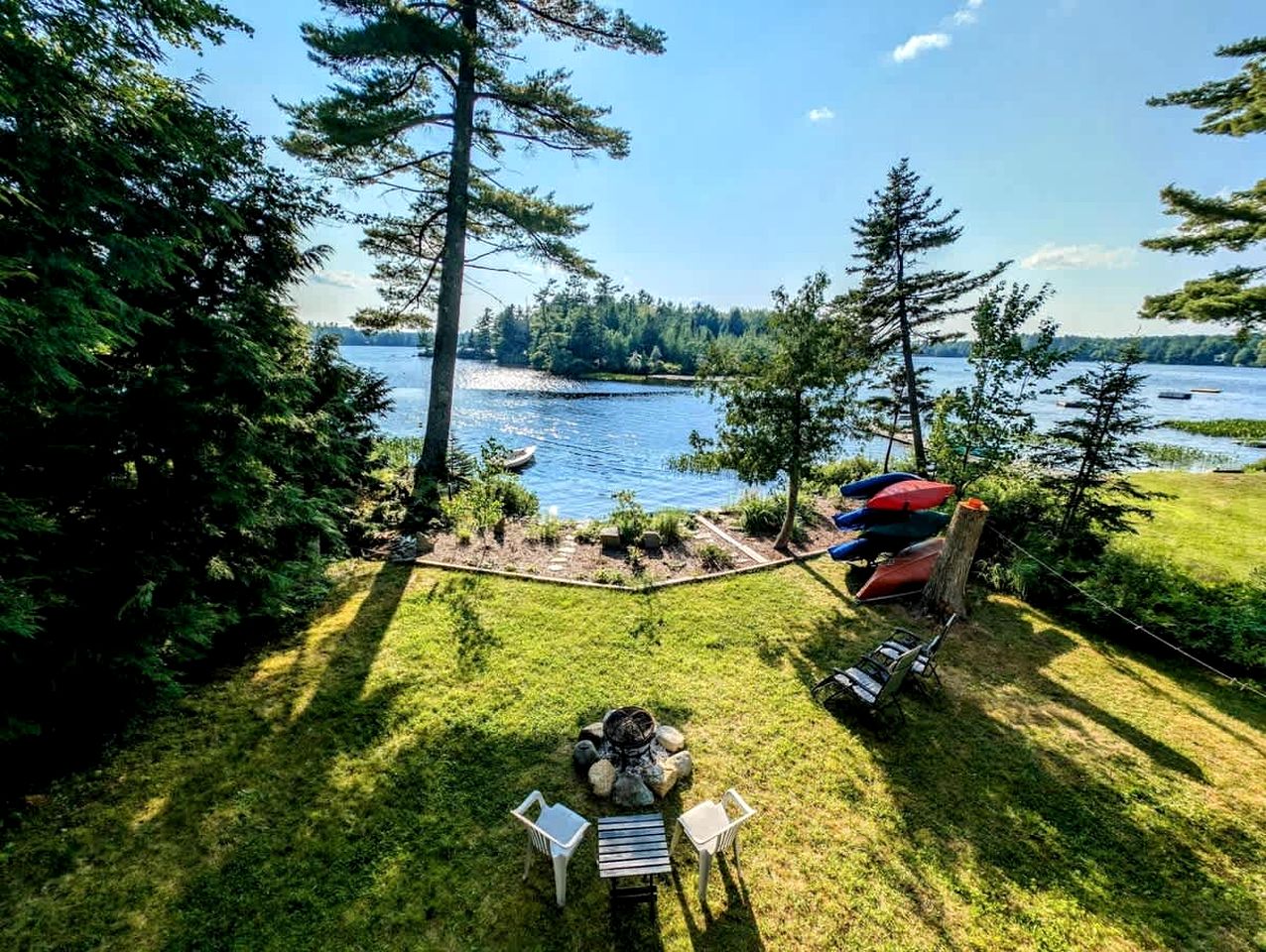 Gorgeous Waterfront Cabin for an Unforgettable Family Vacation by Georges Pond in Franklin, Maine