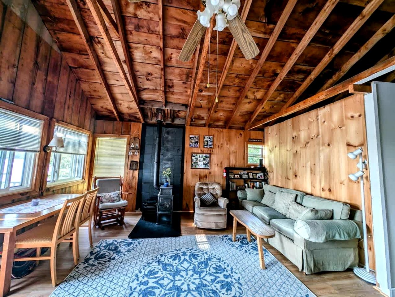 Gorgeous Waterfront Cabin for an Unforgettable Family Vacation by Georges Pond in Franklin, Maine