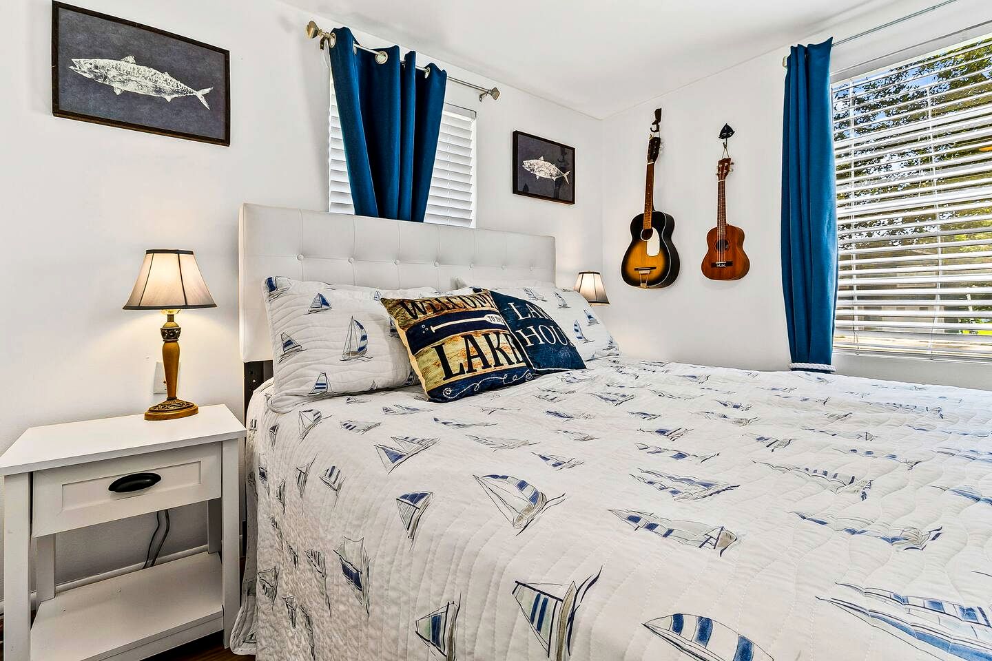 Cozy Lakefront Cabin with Game Room & Boat Access near Lake Livingston, Texas