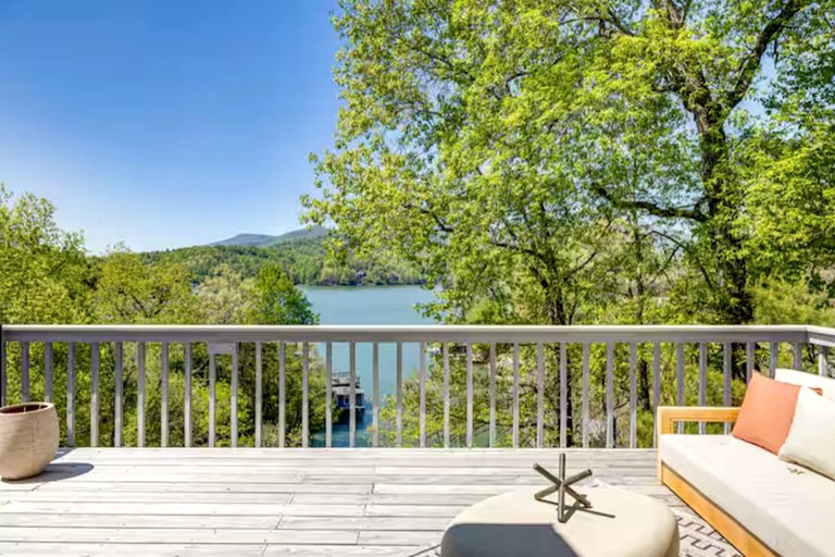 Vacation Rentals (United States of America, Lake Lure, North Carolina)