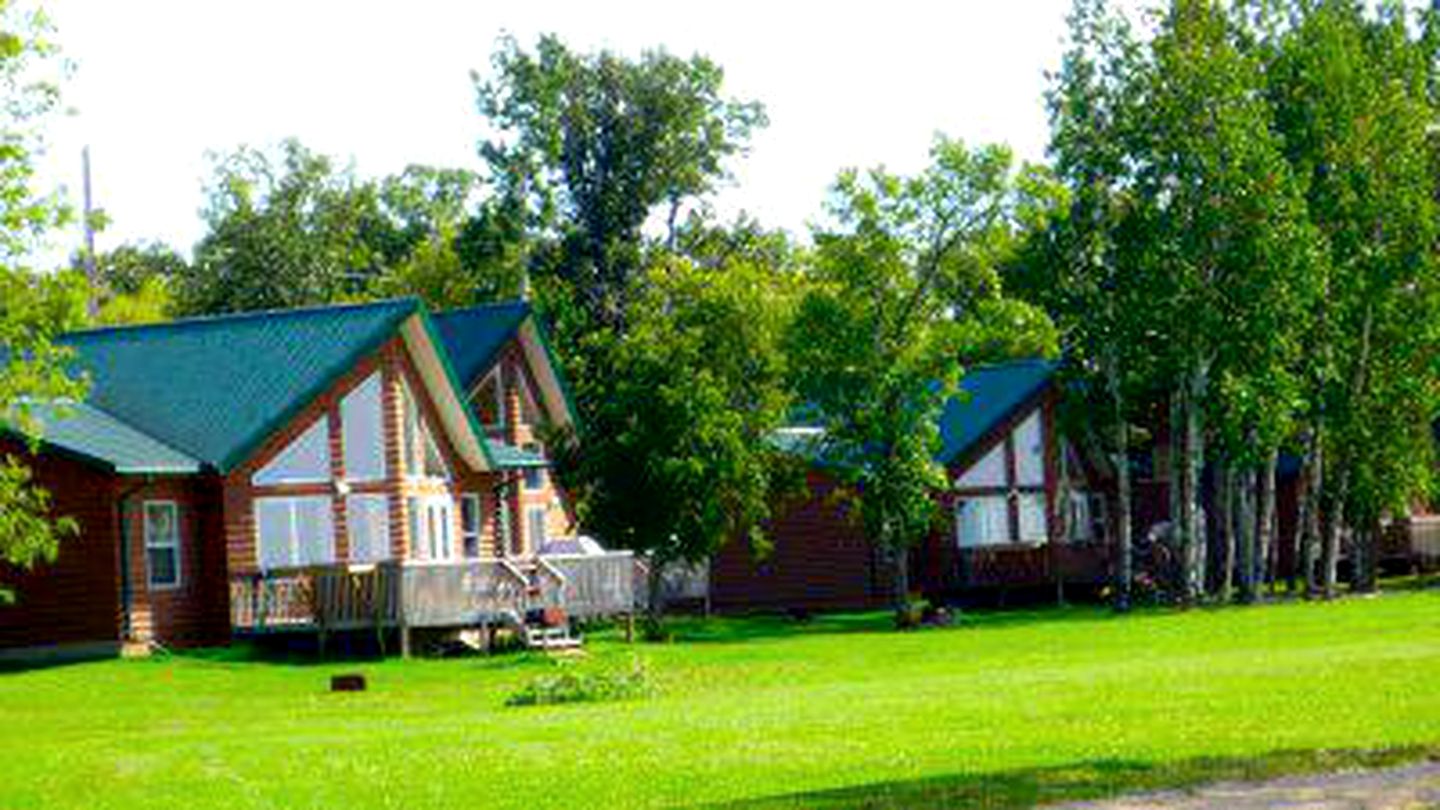 Lake Cottage Rentals near Winnipeg