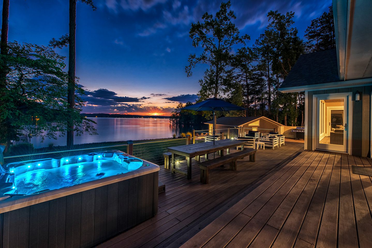 Villa Rental Lake Norman, North Carolina Glamping Hub